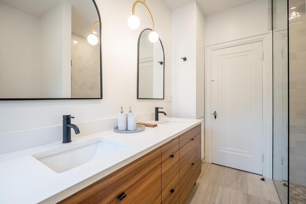 Beautiful And Spacious Luxury Home Toronto Extérieur photo
